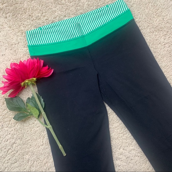 Lululemon Groove Crop 8 - Picture 3 of 16